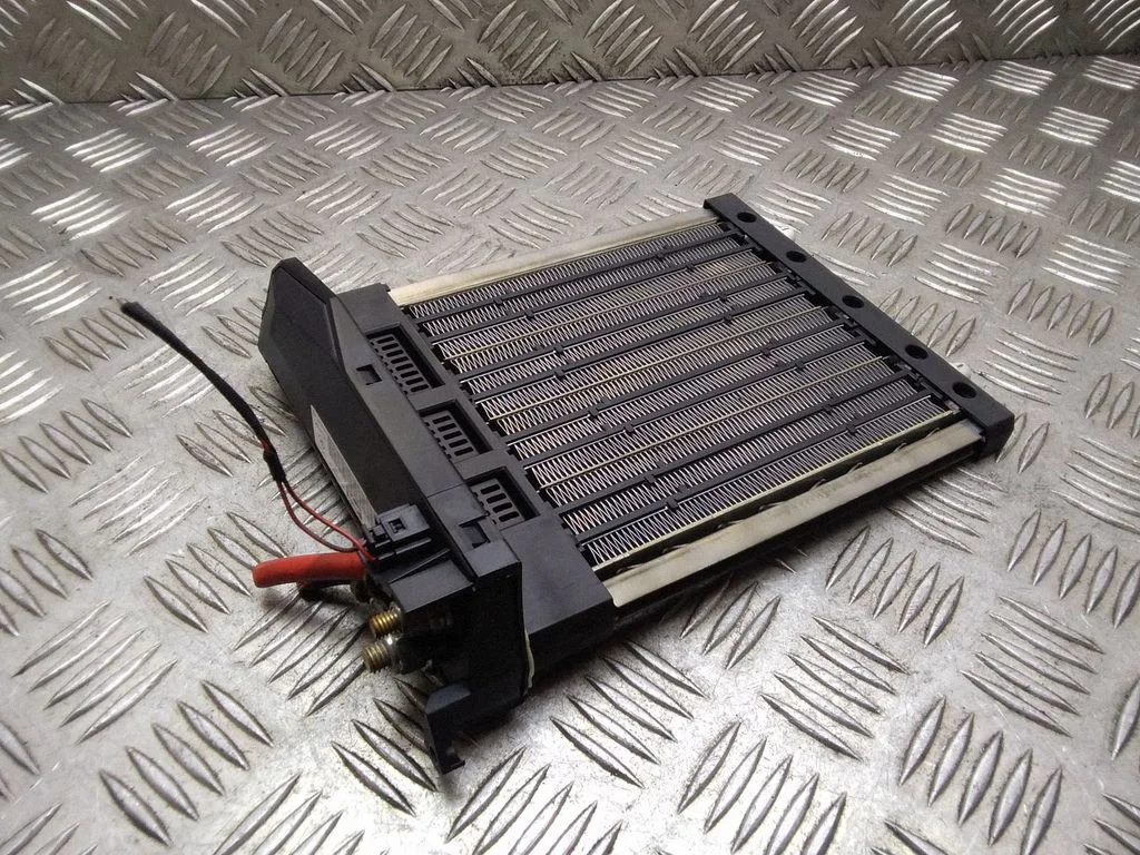 Elektriline salongi küttekeha radiaator – Mercedes-Benz B-klass W245 (2005-2011)