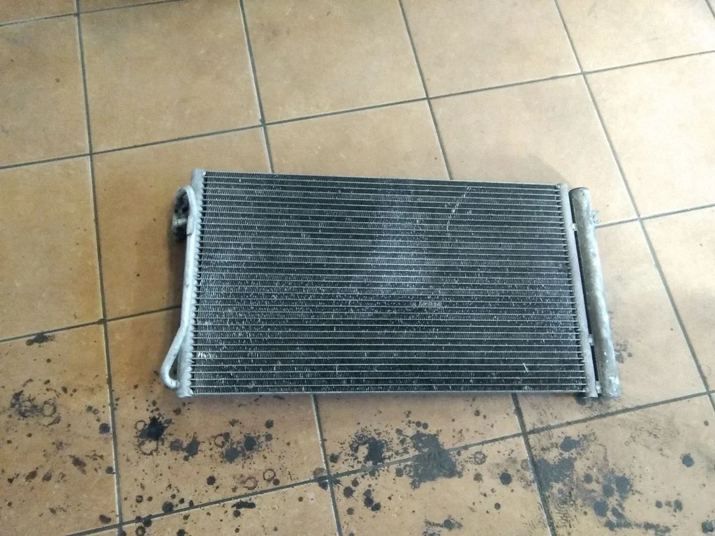 Gaisa kondicioniera dzesēšanas radiators (kondensators) – BMW 3. sērija E90 E91 (2005-2012)