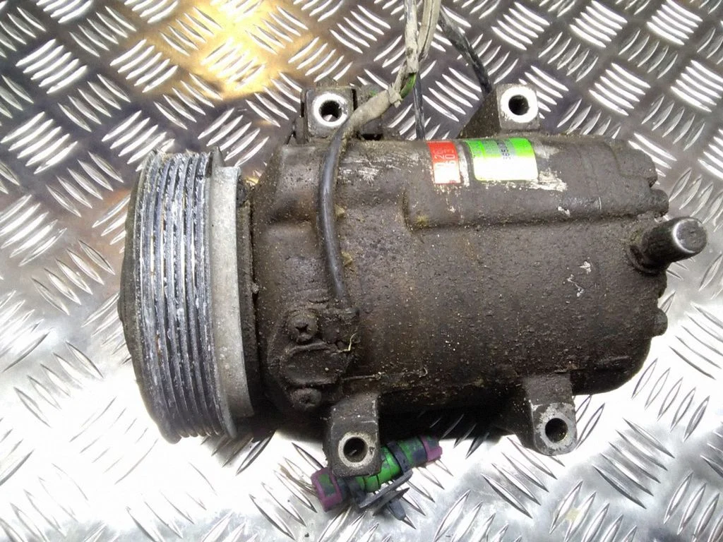 Kliimakompressor (pump) – Audi A6 S6 C4 4A (1994-1997)