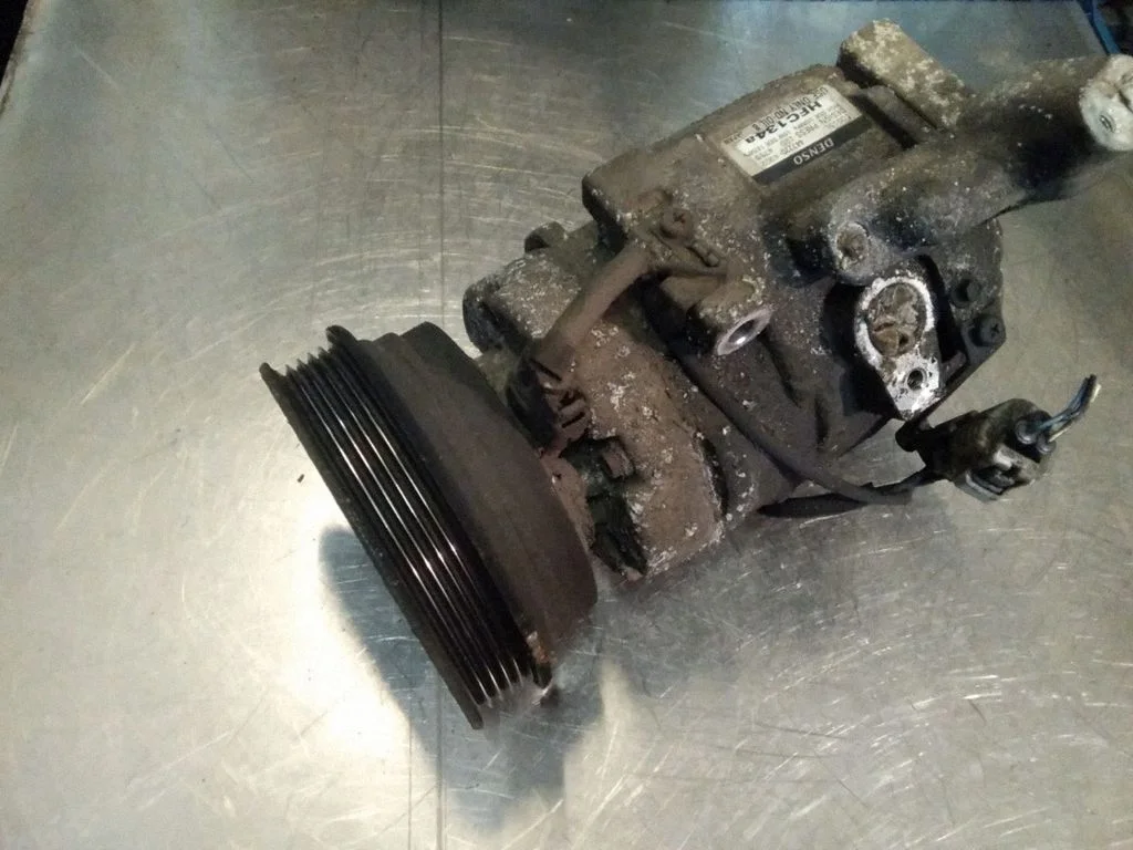 Kliimakompressor (pump) – Toyota RAV 4 (XA20) (2000-2005)