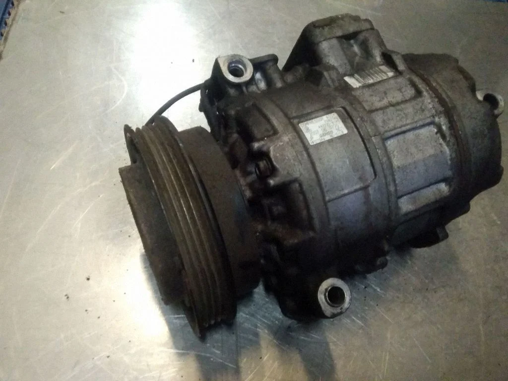 Air conditioning (A/C) compressor (pump) 4422081886