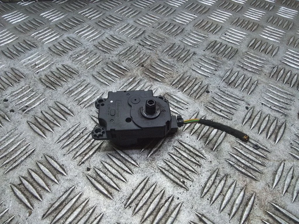 Air flap motor/actuator – Opel Movano B (2010-2022)