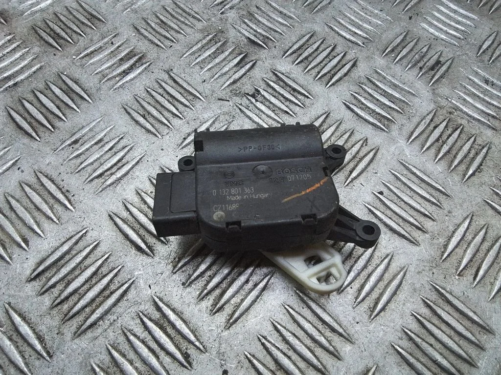 Õhuklapi mootor / ajam – Volkswagen Passat B6 (2005-2010)