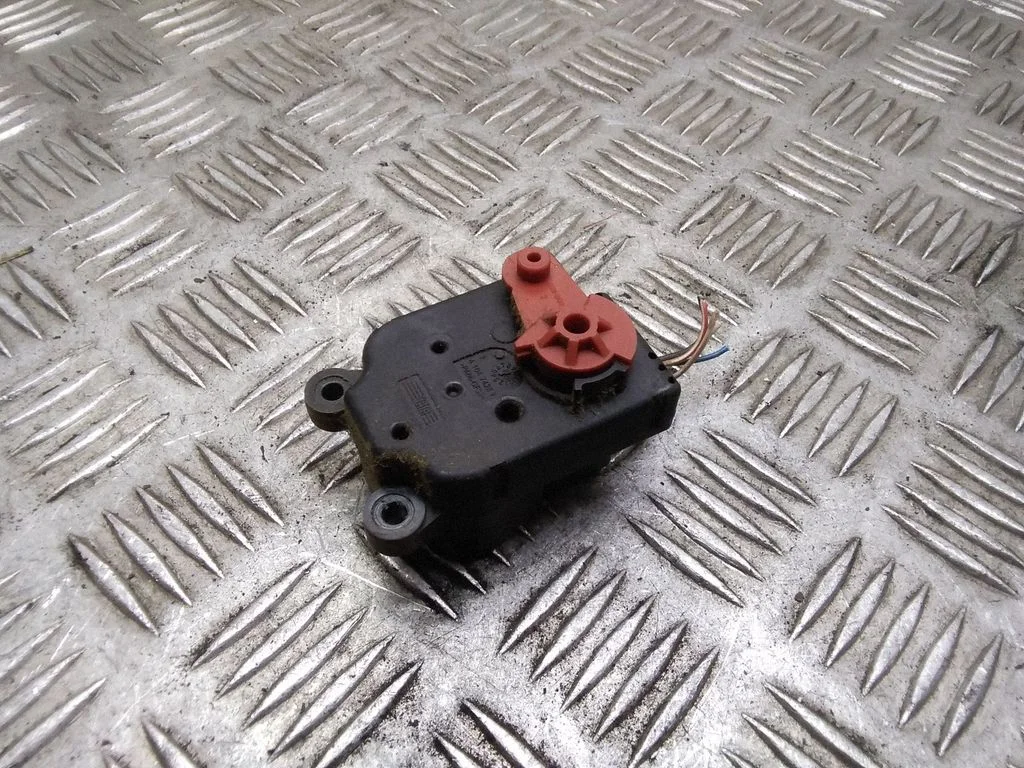 Air flap motor/actuator – Opel Signum (2003-2008)