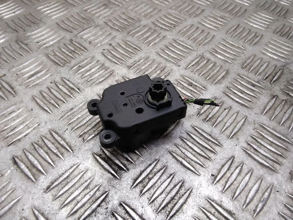 Air flap motor/actuator – Opel Signum (2003-2008)