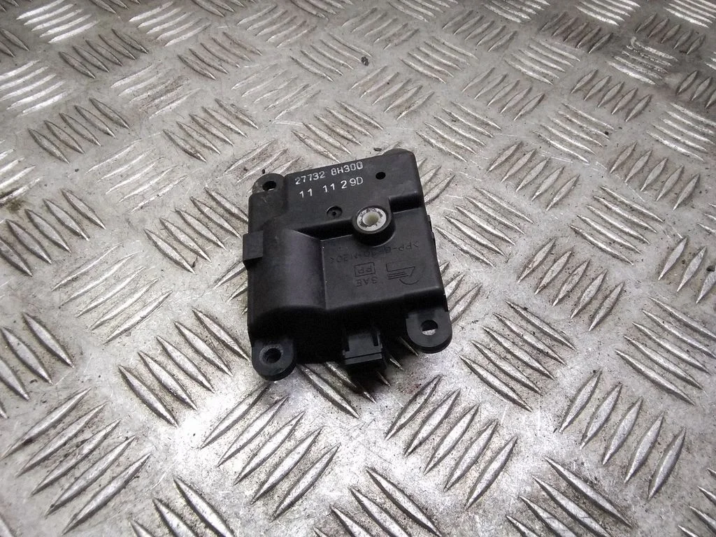 Air flap motor/actuator – Nissan Qashqai+2 (2010-2014)