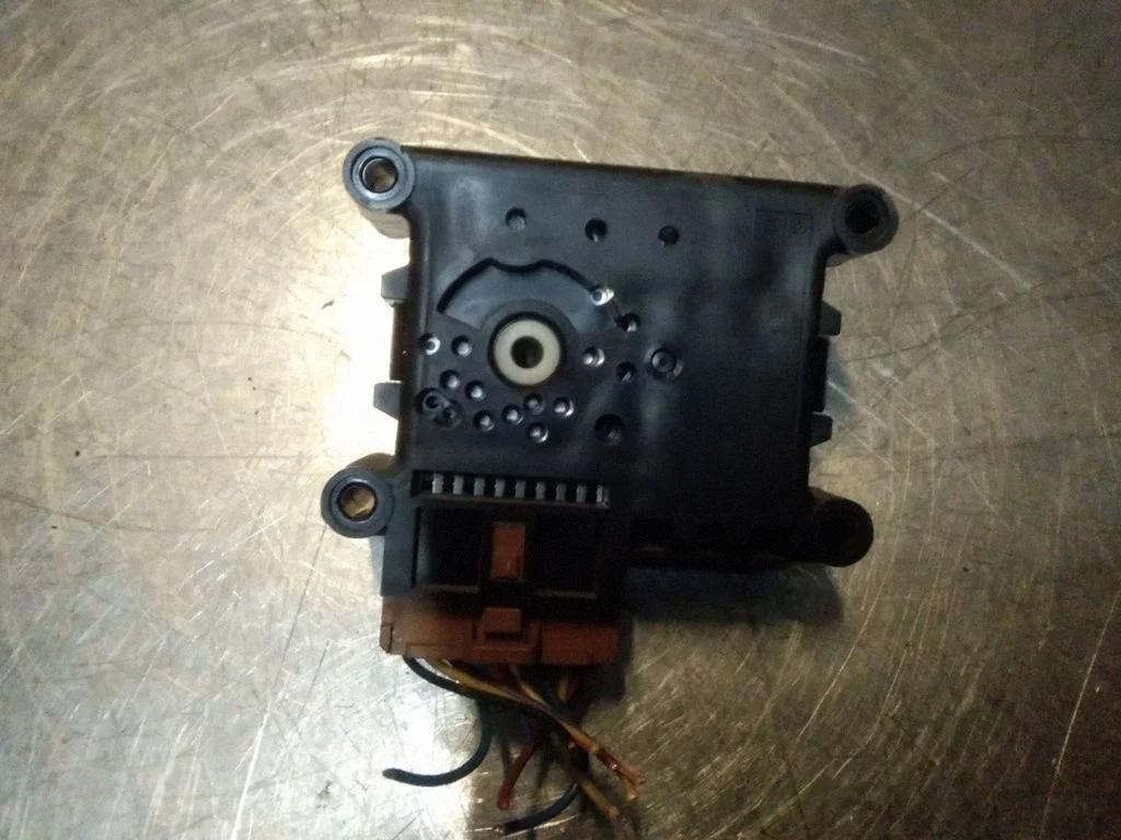 Air flap motor/actuator – Subaru Legacy (1999-2003)