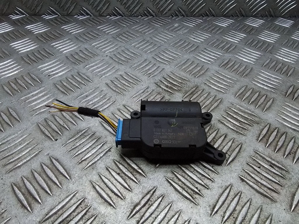 Air flap motor/actuator – Volkswagen Tiguan (2007-2016)