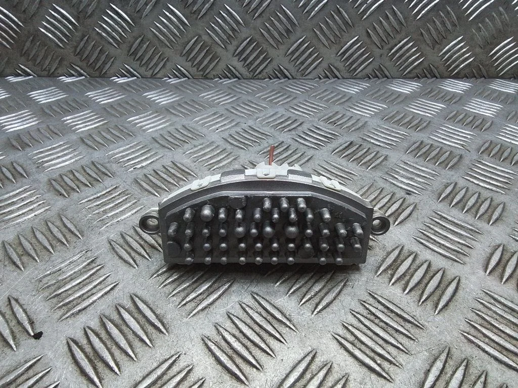 Rezystor dmuchawy – BMW Seria 1 F20 F21 (2011-2019)