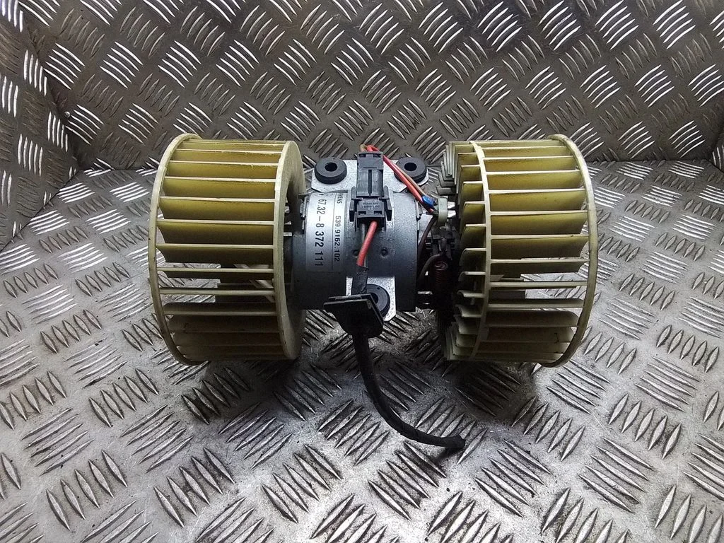 Krāsniņas ventilators/pūtējs – BMW 5. sērija E39 (1996-2003)
