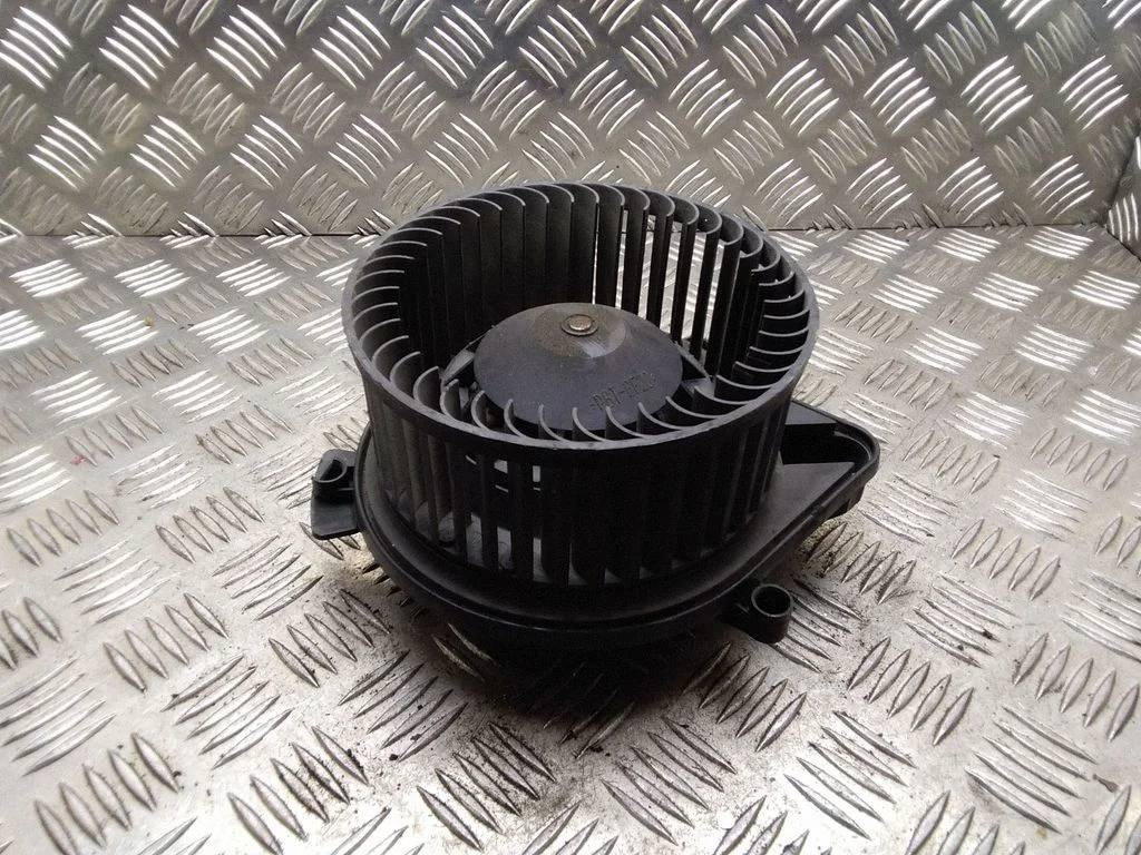 Salongipuhur – Audi A4 S4 B6 8E 8H (2001-2005)