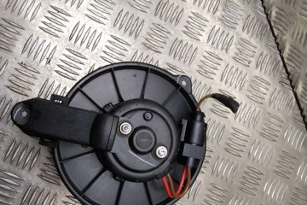 Heater fan/blower – Audi A6 Allroad C5 (1999-2005)