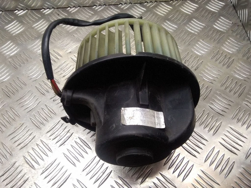 Krāsniņas ventilators/pūtējs – Volkswagen Passat B3 (1988-1993)