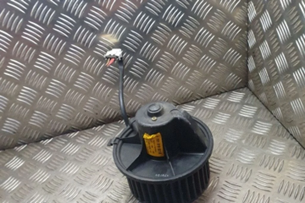 Heater fan/blower – Volkswagen Transporter - Caravelle T4 (1991-2003)