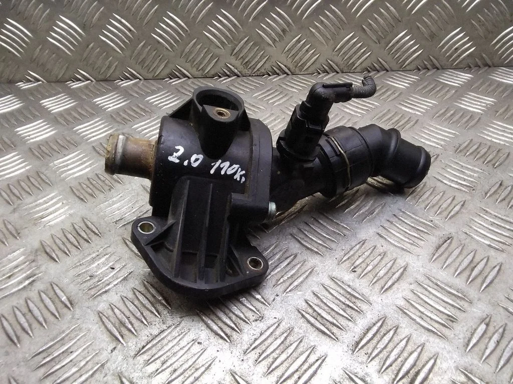Termostat / obudowa termostatu – Volkswagen Golf IV (1998-2005)