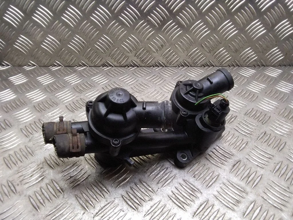 Termostats/termostata korpuss – Volkswagen Golf Plus (2005-2013)