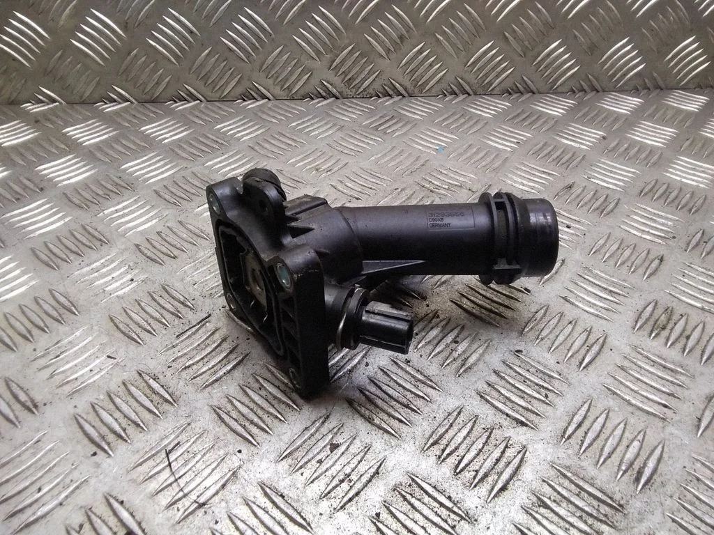 Termostats/termostata korpuss – Volvo V60 (2011-2013)