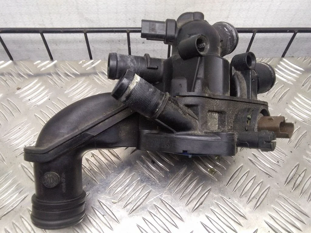 Termostat / obudowa termostatu – Mini One - Cooper Coupe R56 (2005-2014)