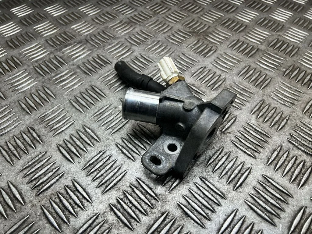 Mootori jahutusvedeliku toru / voolik – Toyota Auris E180 (2012-2018)