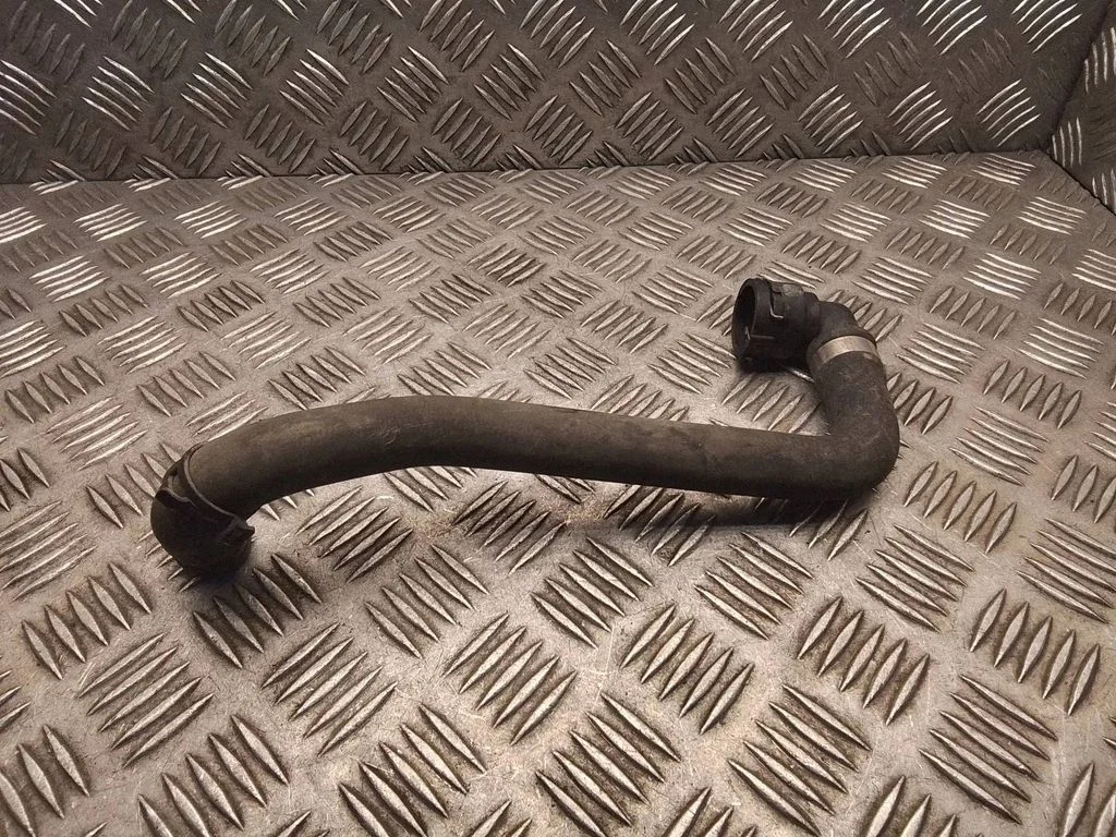 Motora dzesēšanas caurule (-es)/šļūtene (-es) – Land Rover Discovery Sport (2014-)