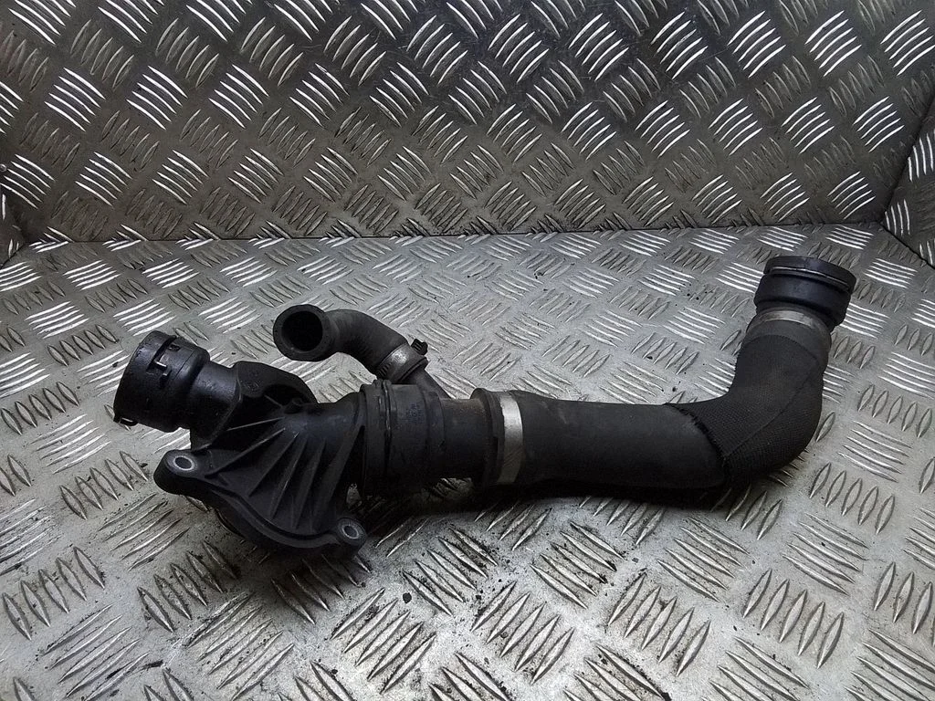 Engine coolant pipe/hose – BMW 7 Series E65 E66 (2001-2008)