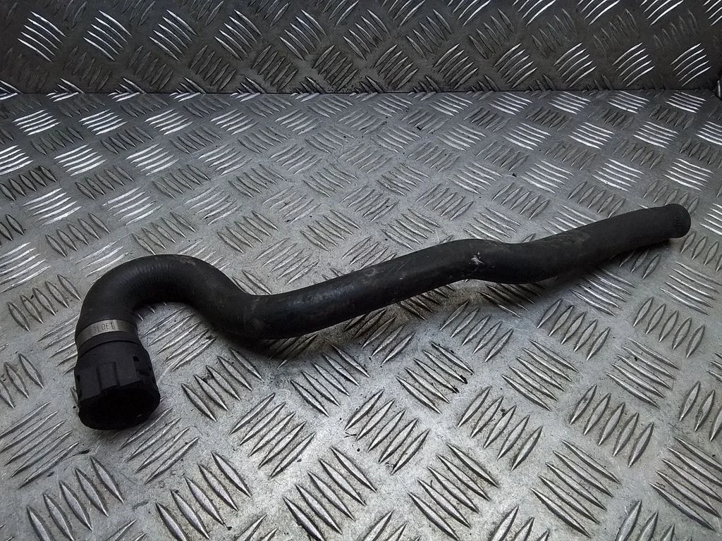 Engine coolant pipe/hose – BMW 7 Series E65 E66 (2001-2008)