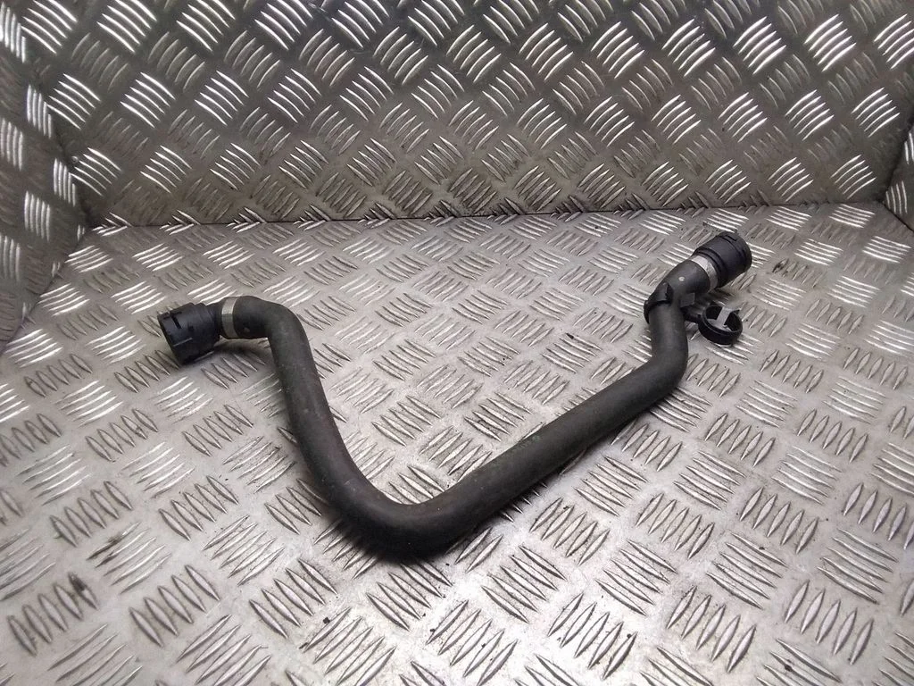 Engine coolant pipe/hose – BMW 7 Series E65 E66 (2001-2008)