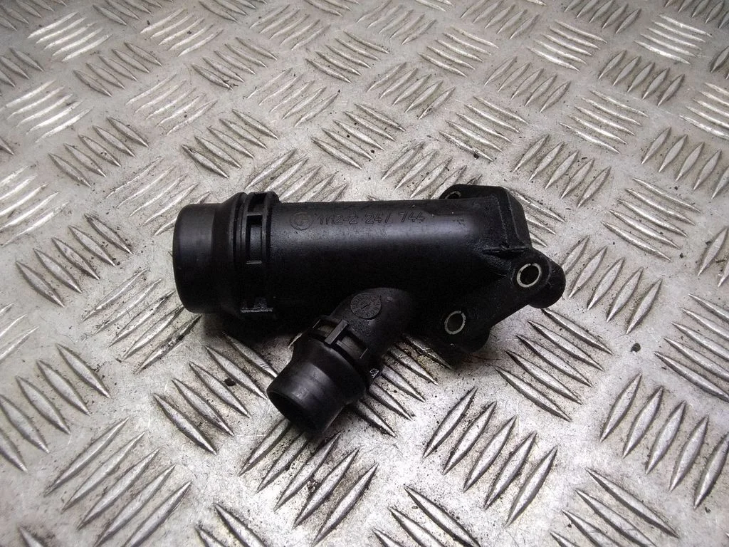 Engine coolant pipe/hose – BMW 7 Series E65 E66 (2001-2008)