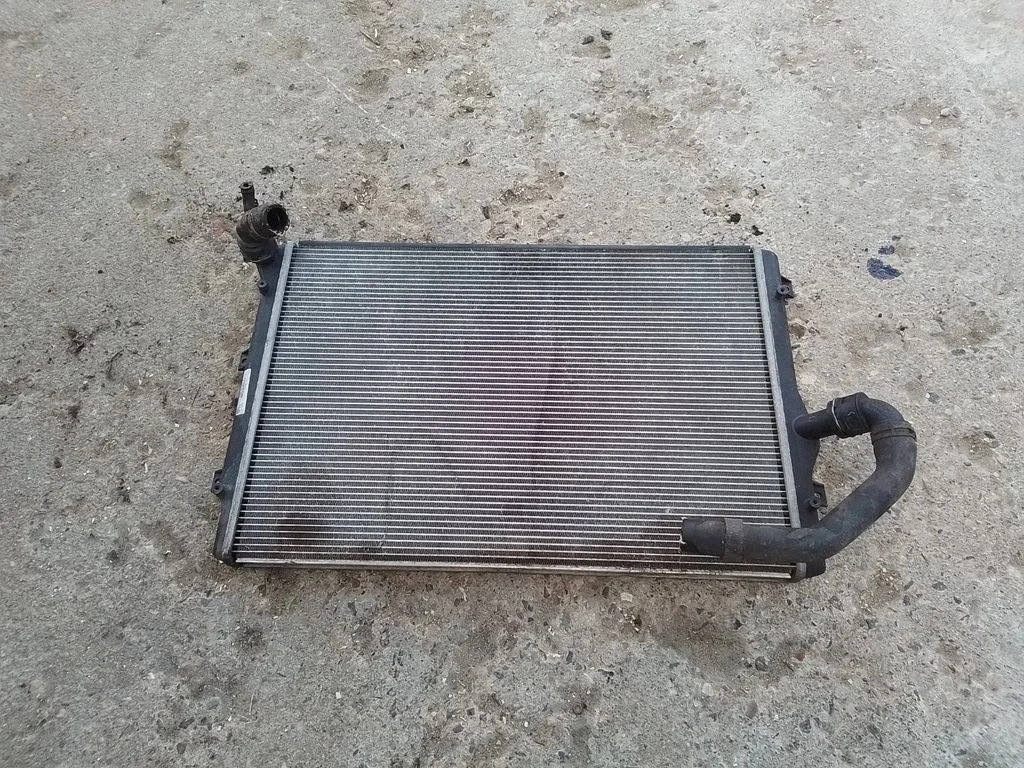 Dzesēšanas šķidruma radiators – Volkswagen Touran I (2003-2010)