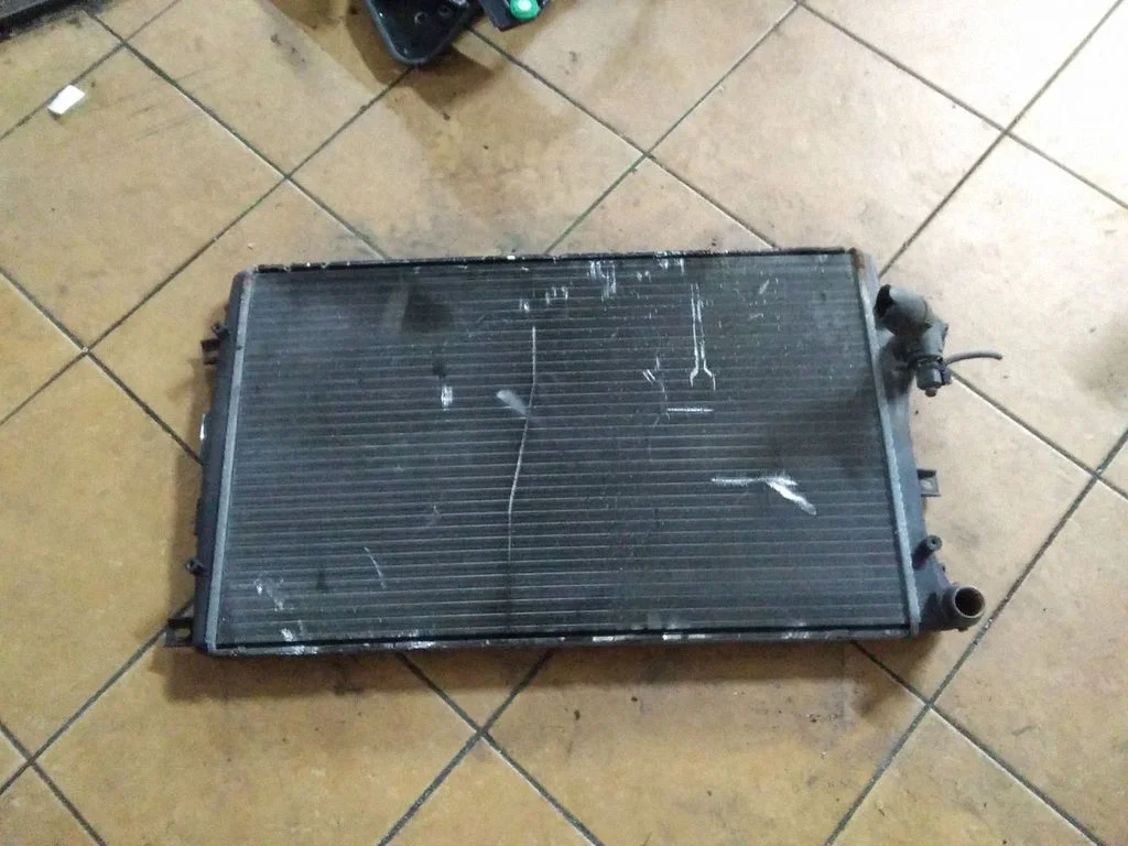 Dzesēšanas šķidruma radiators – Volkswagen Passat B5.5 (2001-2005)
