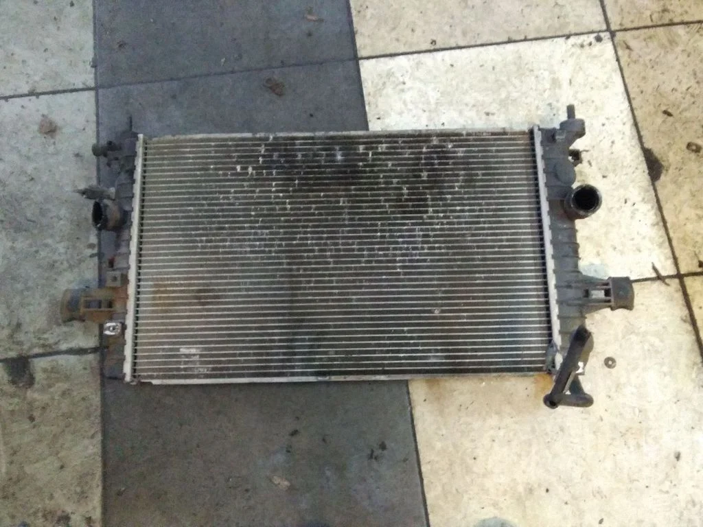 Dzesēšanas šķidruma radiators 13128818