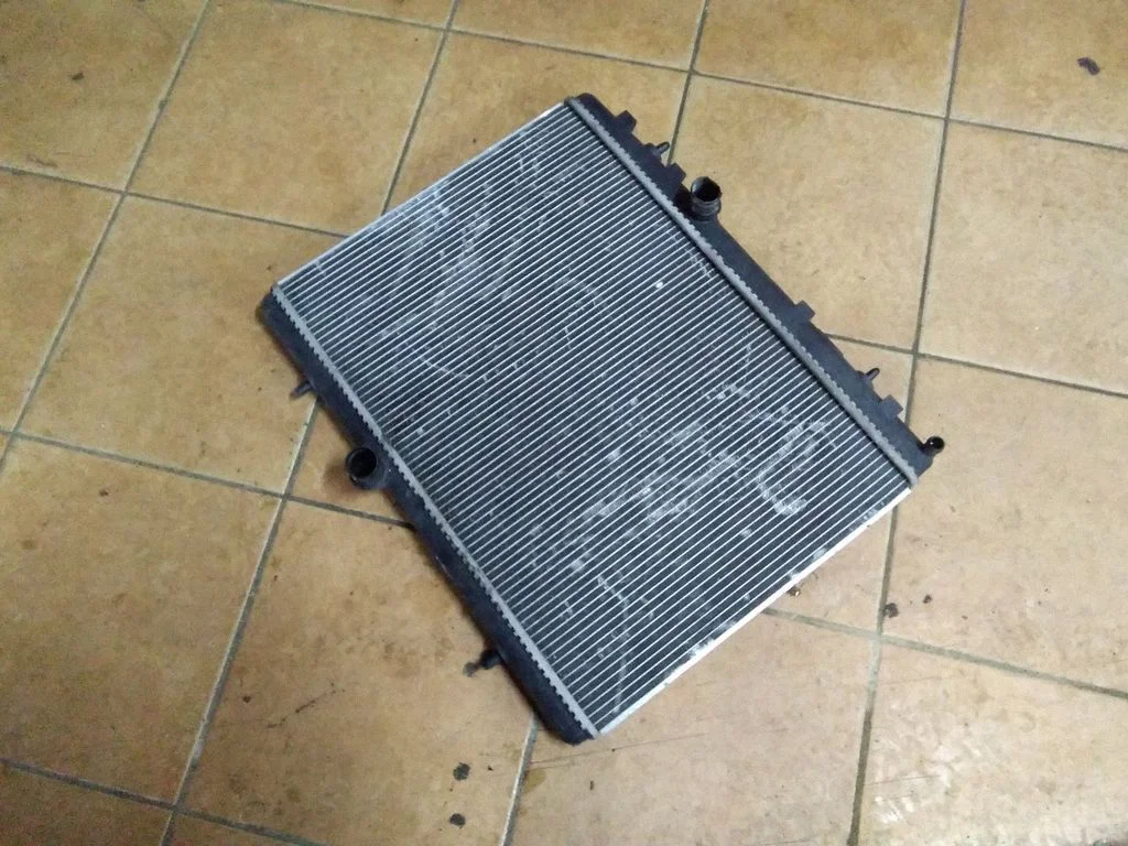 Coolant radiator – Peugeot 308 (2007-2013)