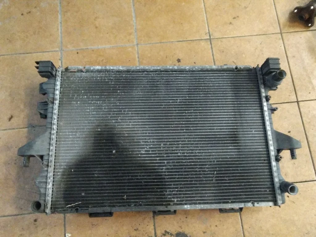 Coolant radiator – Volkswagen Transporter - Caravelle T5 (2003-2015)