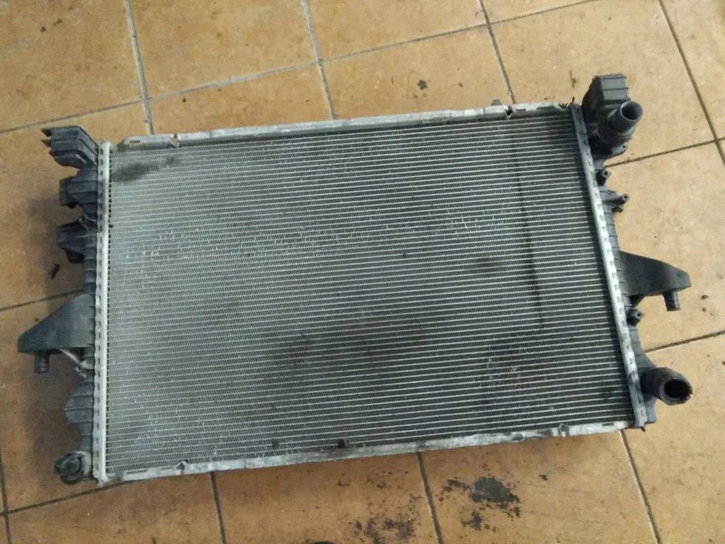 Coolant radiator – Volkswagen Transporter - Caravelle T5 (2003-2015)