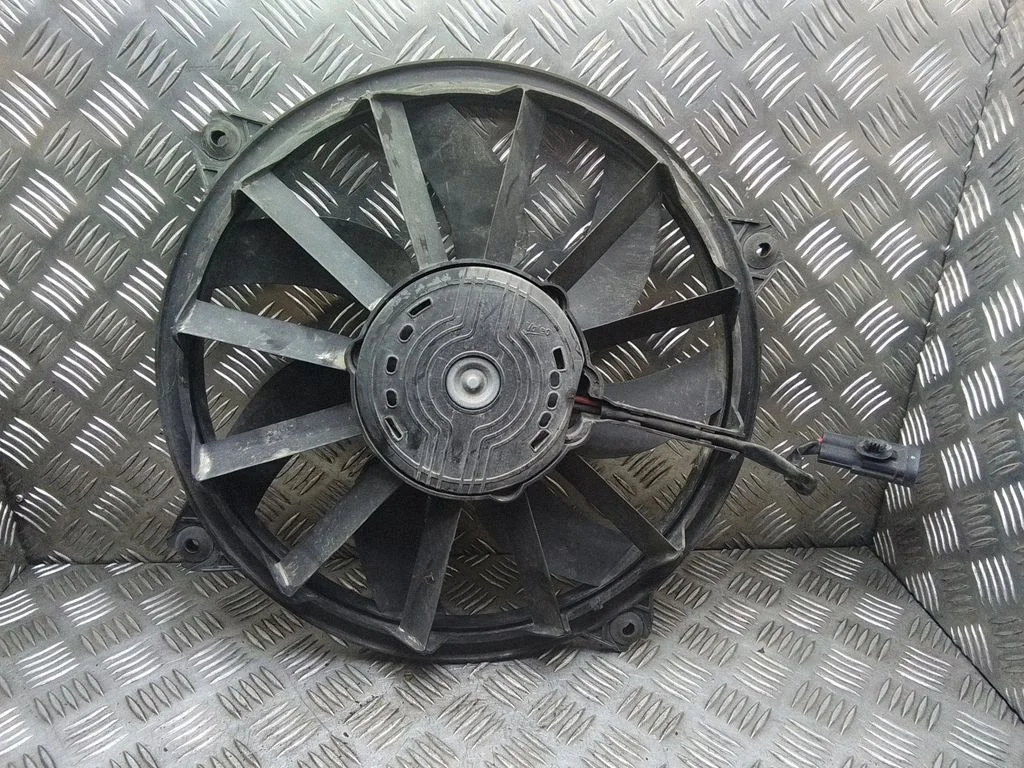 Elektriskais radiatora ventilators – Citroen Berlingo (2008-2018)