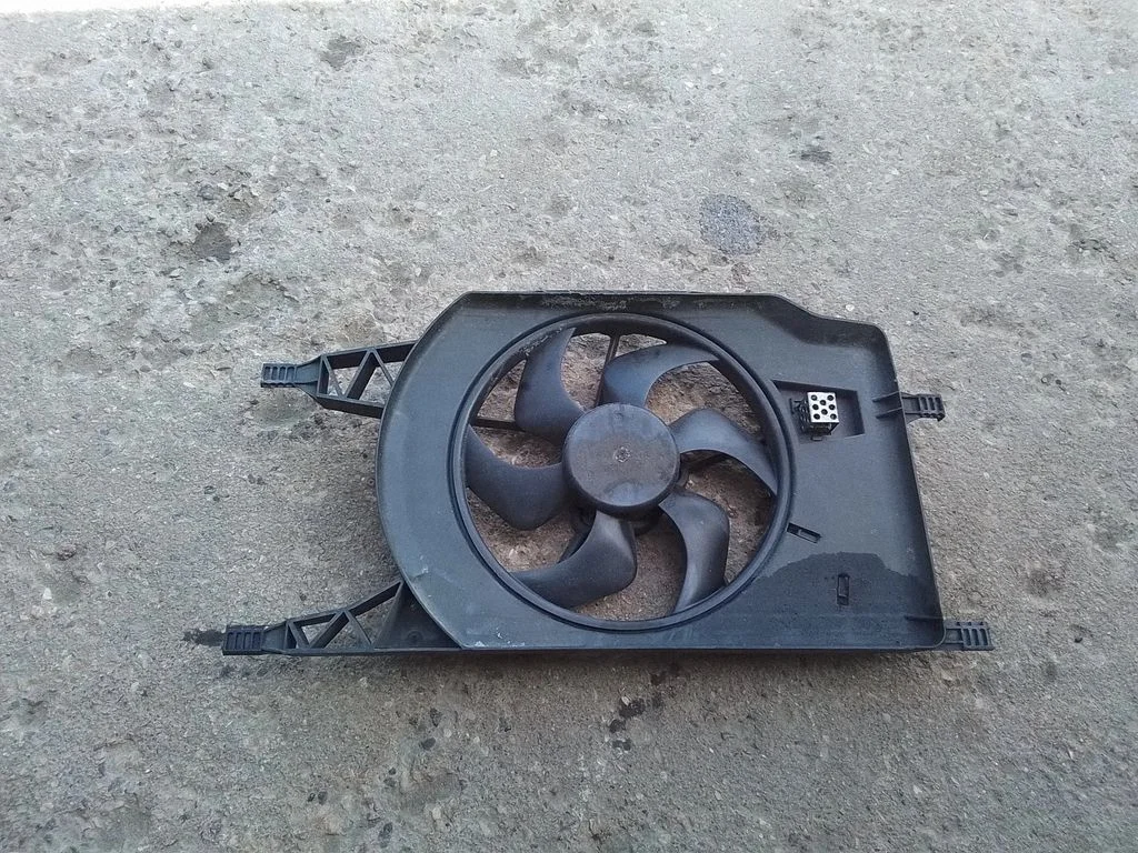 Elektriskais radiatora ventilators – Renault Laguna II (2001-2007)