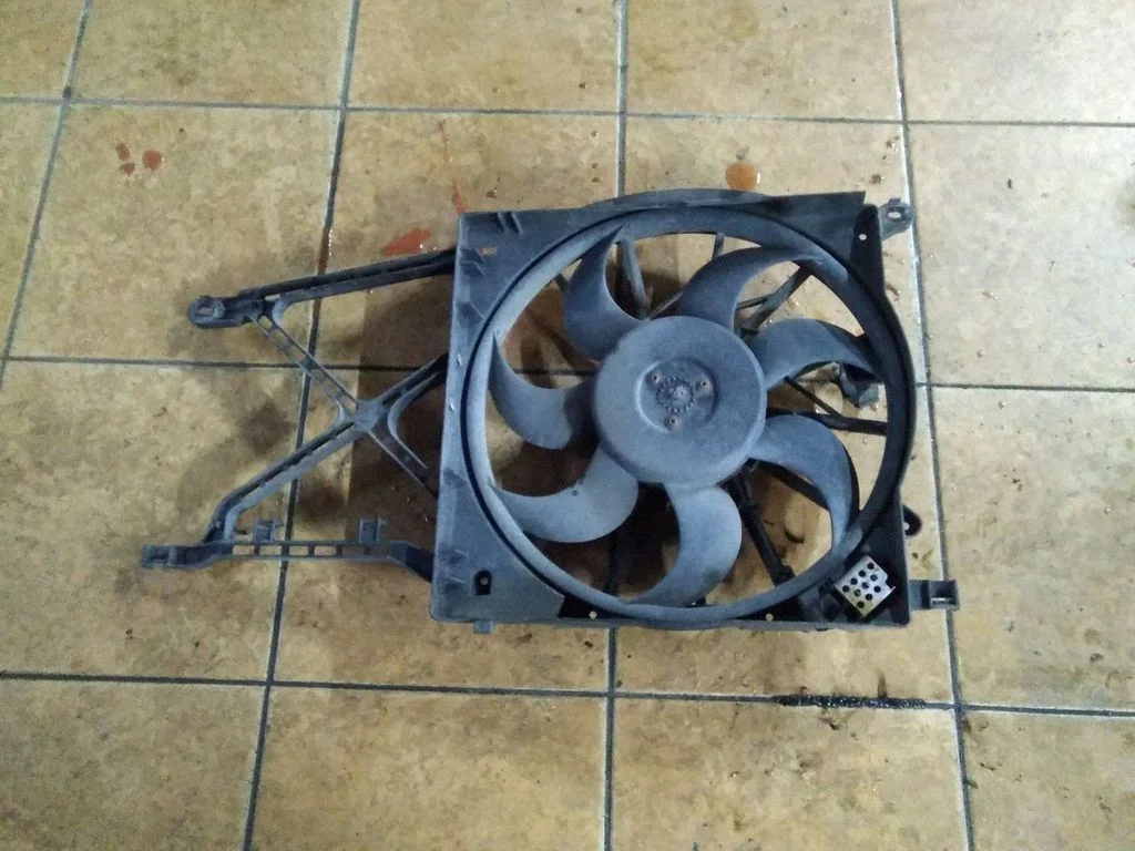 Elektriline radiaatori jahutusventilaator – Opel Zafira B (2005-2014)
