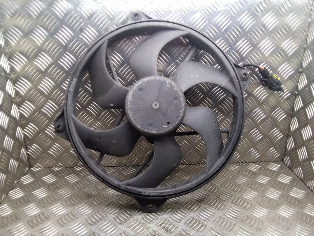 Electric radiator cooling fan – Peugeot 307 (2001-2005)