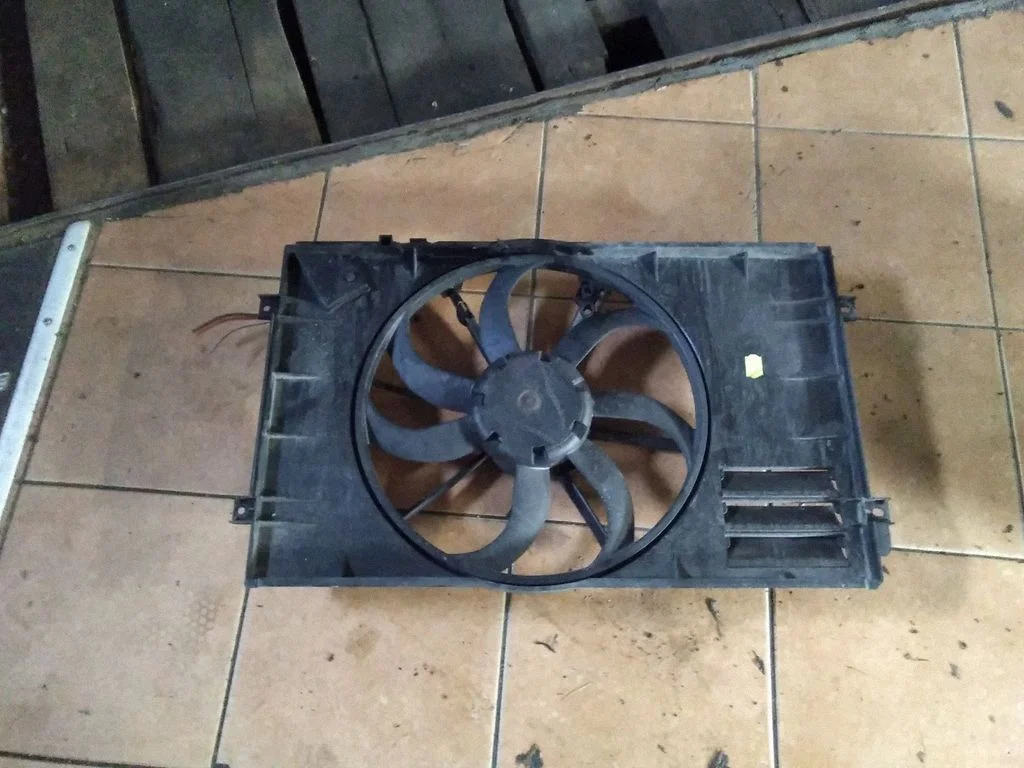 Elektriskais radiatora ventilators – Volkswagen Touran I (2003-2010)