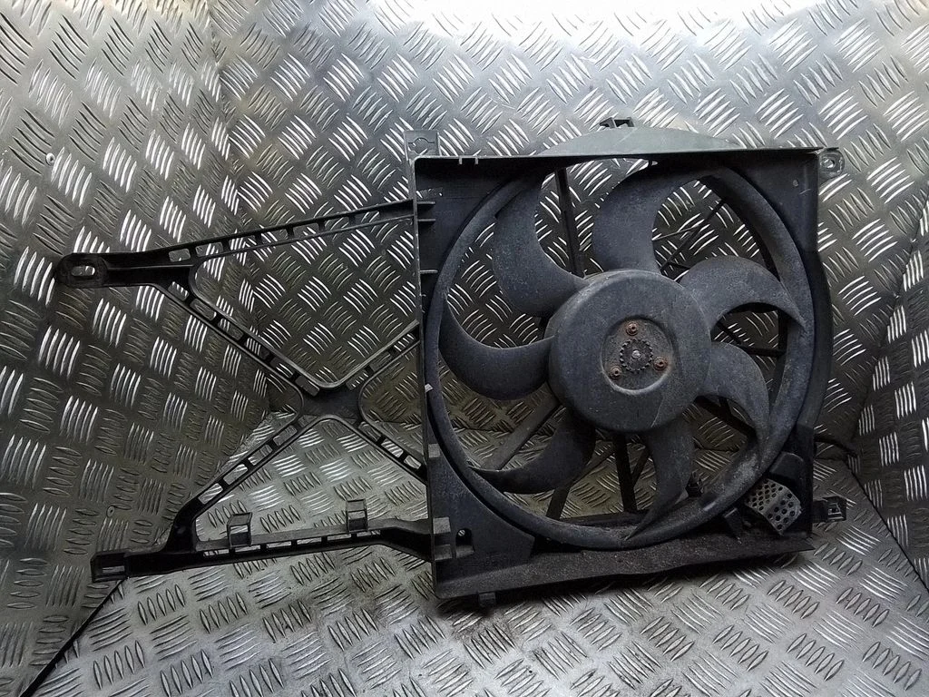 Elektriline radiaatori jahutusventilaator – Opel Zafira B (2005-2014)