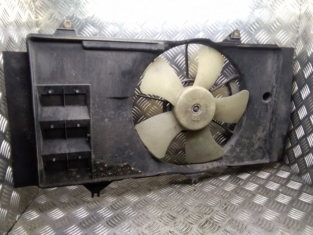 Elektriline radiaatori jahutusventilaator – Toyota Yaris Verso (1999-2005)