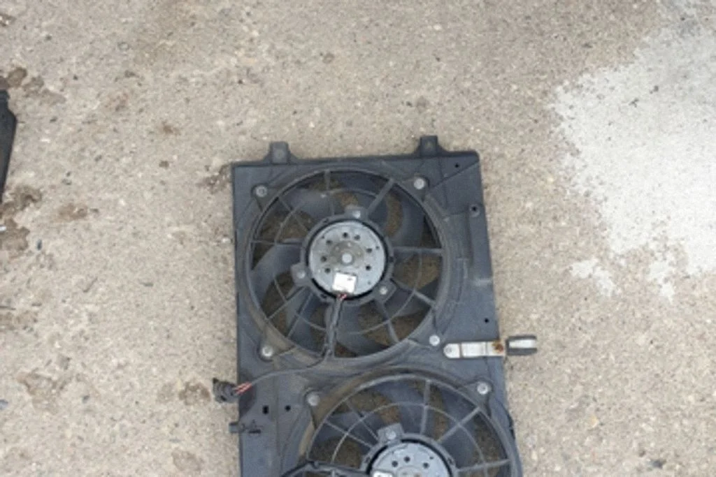 Radiator cooling fan shroud – Volkswagen Sharan (2001-2010)
