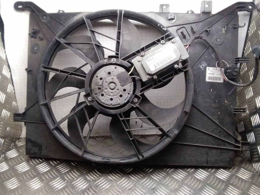 Elektriline radiaatori jahutusventilaator – Volvo V70 (2000-2004)