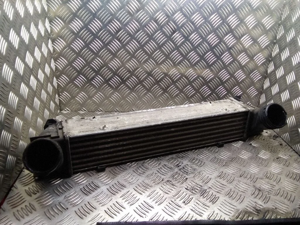 Starpdzesētāja (interkūlera) radiators – BMW 3. sērija E90 E91 (2005-2012)