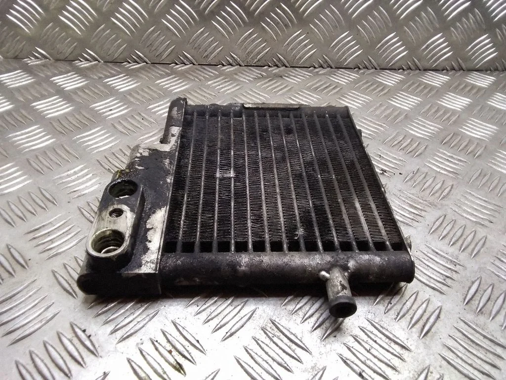 Vahejahuti radiaator – Audi A4 S4 B6 8E 8H (2001-2005)
