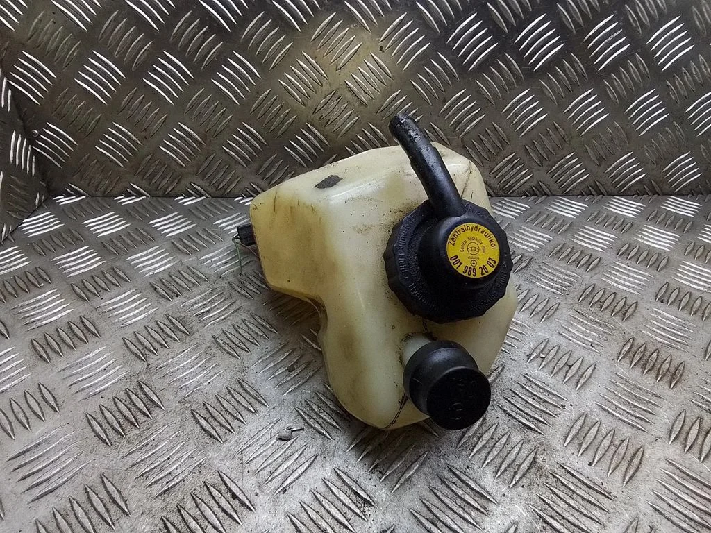 Coolant expansion tank/reservoir – Mercedes-Benz E-Class W210 (1995-2002)