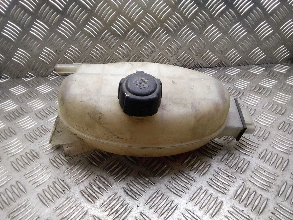 Coolant expansion tank/reservoir – Renault Trafic II (X83) (2001-2014)