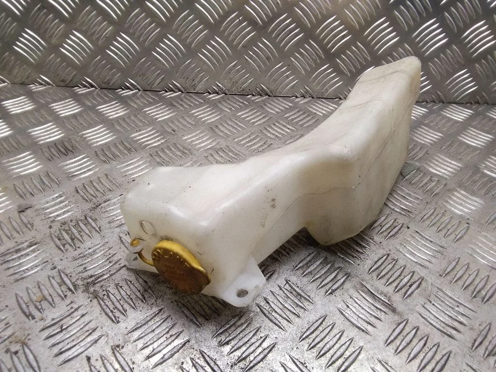 Dzesēšanas šķidruma izplešanās tvertne – Subaru Legacy (2004-2006)