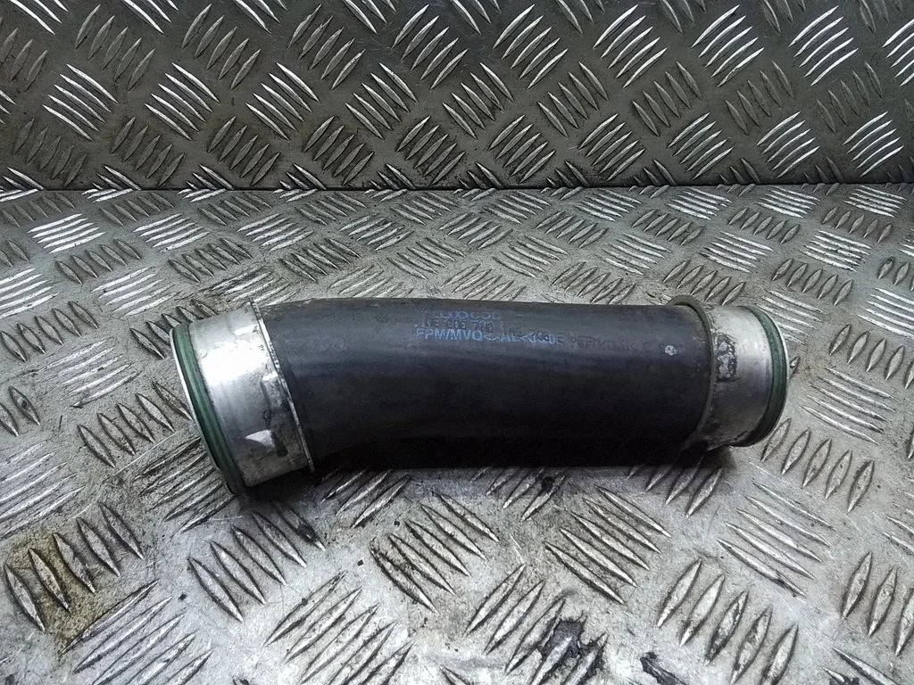 Intercooler hose/pipe – Volkswagen Transporter - Caravelle T5 (2003-2015)
