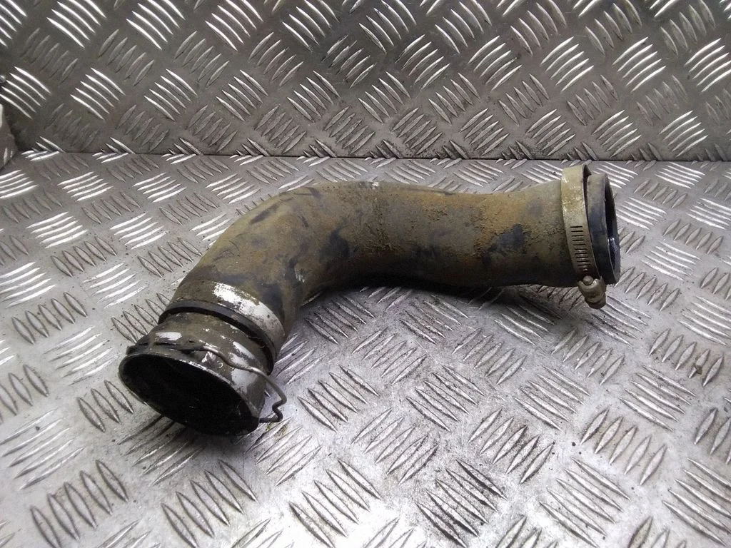 Wąż / rura intercoolera – Toyota Corolla Verso AR10 (2004-2009)